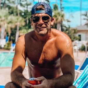 Meet your Posher, Brad